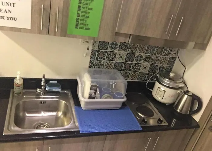 Kakai's Staycation In Fame Apartment